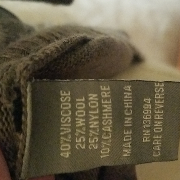 Neiman Marcus Cashmere Blend Tiger striped sweater🐾 - Picture 7 of 9